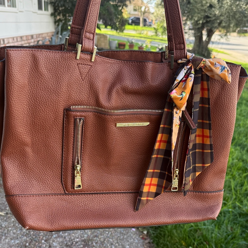 Steve Madden- Large shoulder strap Tote with Plaid Scarf Accent